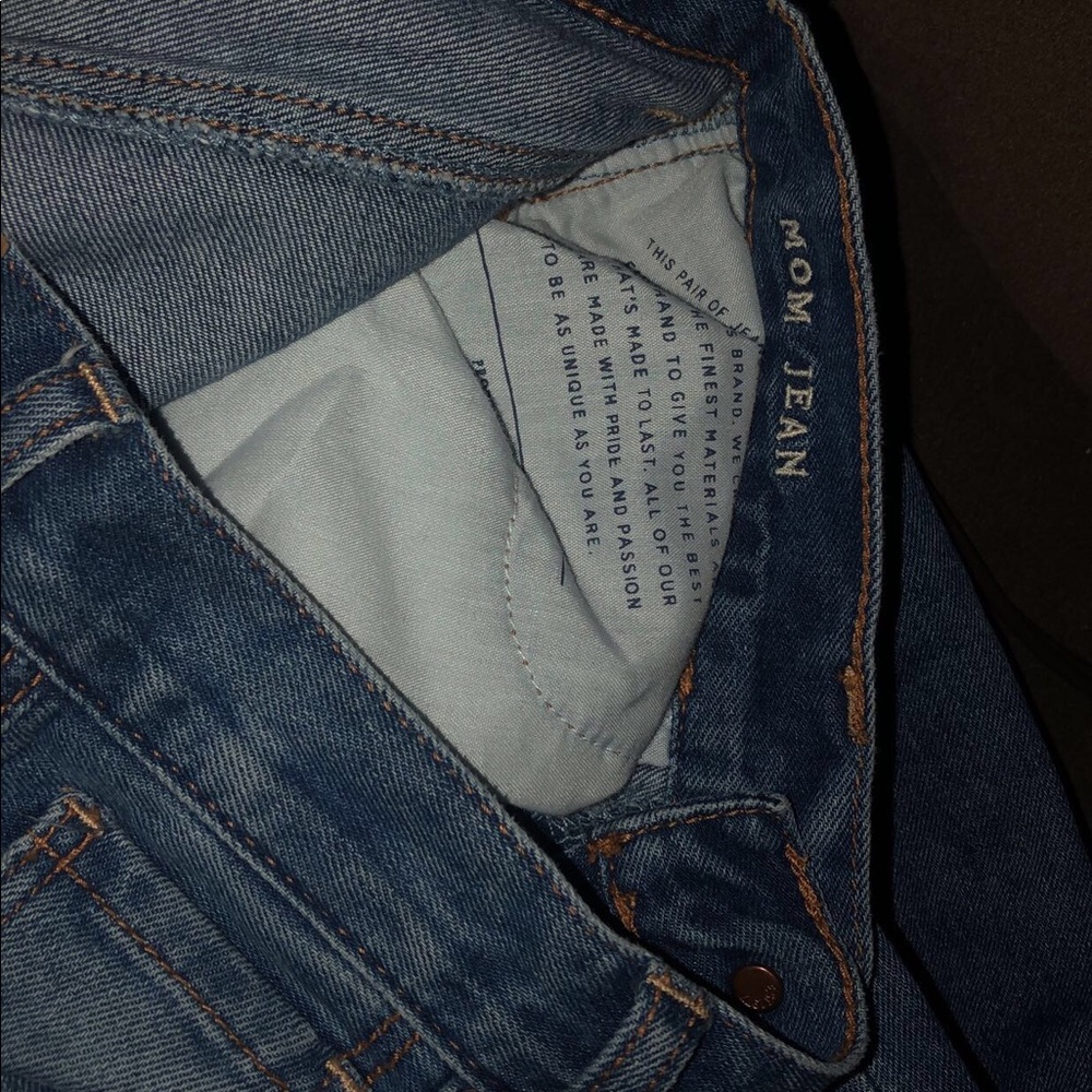 American Eagle Mom Jeans